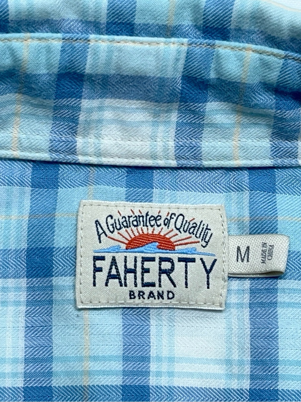 FAHERTY Button Down Shirt Mens Size Medium Long Sleeve Blue Plaid Huckberry - Picture 5 of 15